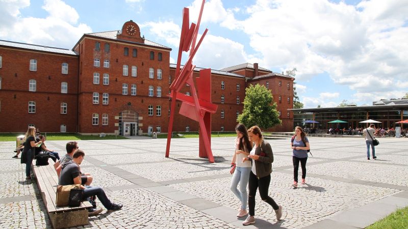 Das Bild zeigt die Hochschule für angewandte Wissenschaften Ansbach