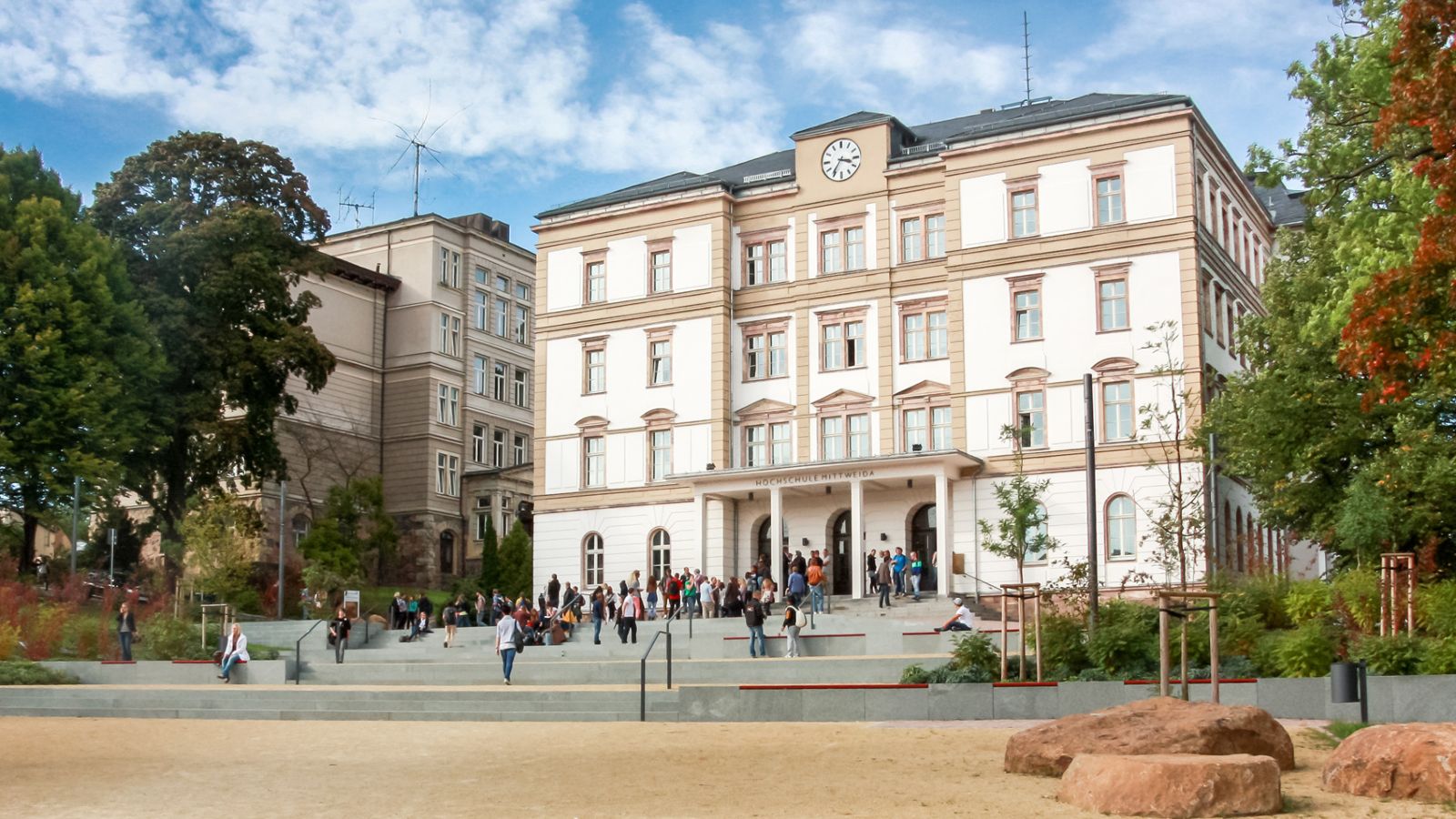 Das Bild zeigt die Hochschule Mittweida